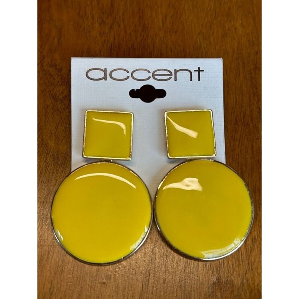 Accent Yellow Enamel Square and Circle Drop Earrings Retro NWT New Jewelry